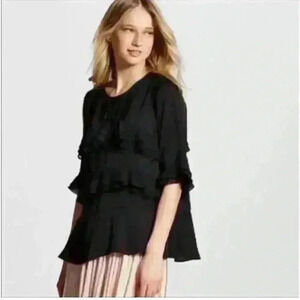 Who What Wear Tiered Ruffle Blouse Size M Black Short Sleeves Flowy Oversized